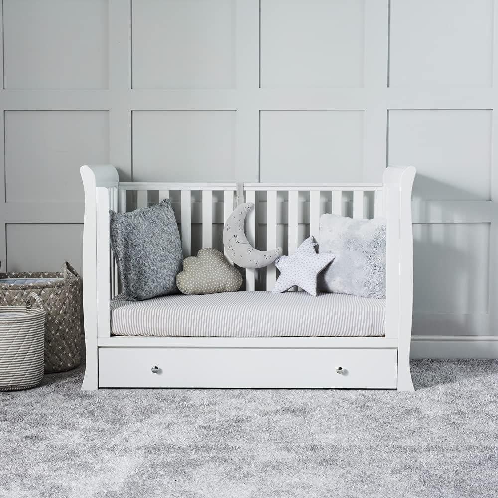 Ickle Bubba Snowdon Mini Cot Bed Review: Stylish 4-in-1 Convertible Design 3 Ickle Bubba Snowdon Mini Cot Bed Review: Stylish 4-in-1 Convertible Design