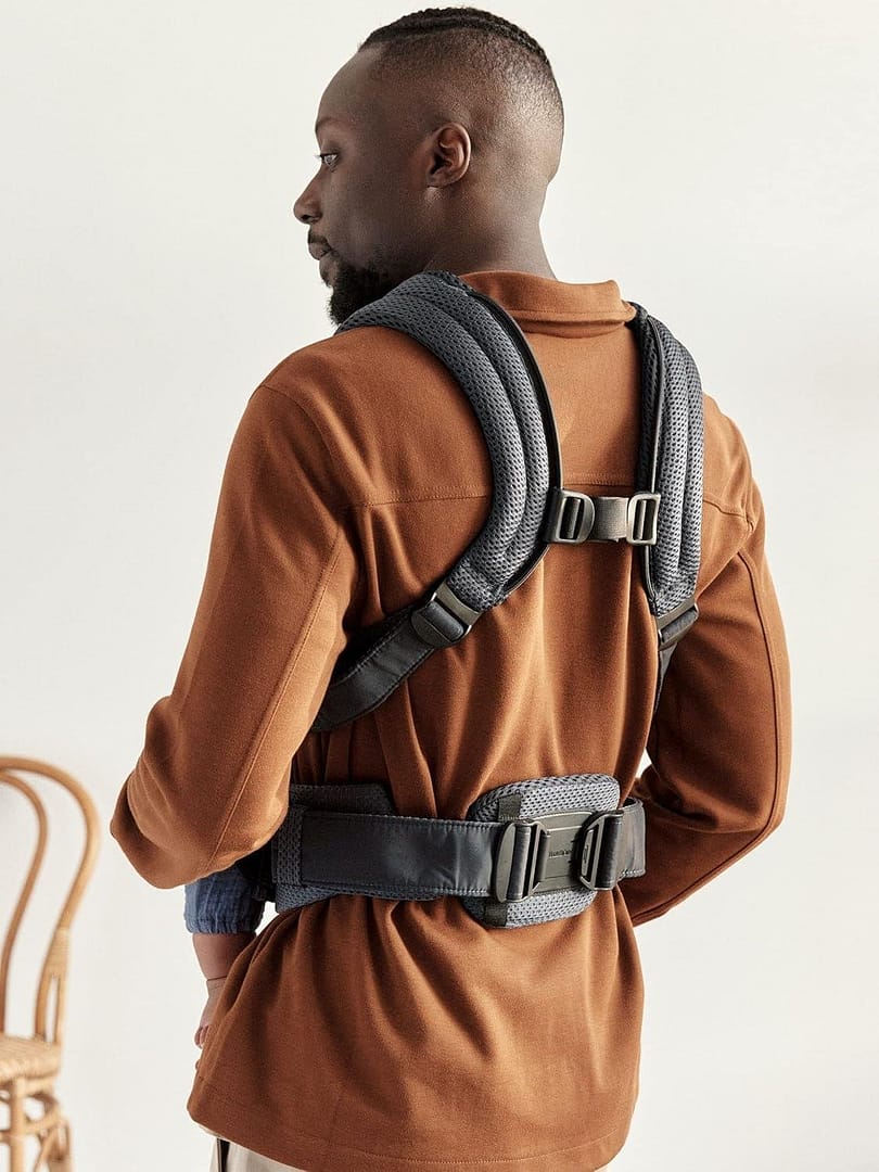 BabyBjörn Baby Carrier Harmony Review: Comfort Meets Ergonomic Design 6 BabyBjörn Harmony Carrier Review: Comfort Meets Ergonomic Design